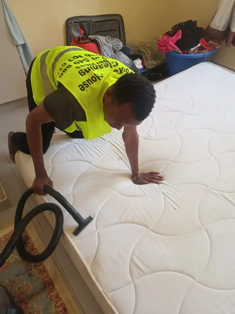 dorshee staff cleaning mattress 